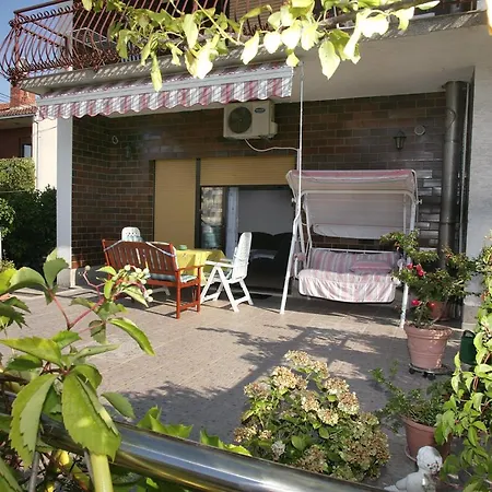 House Peri Apartament