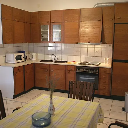 Appartement House Peri Trogir